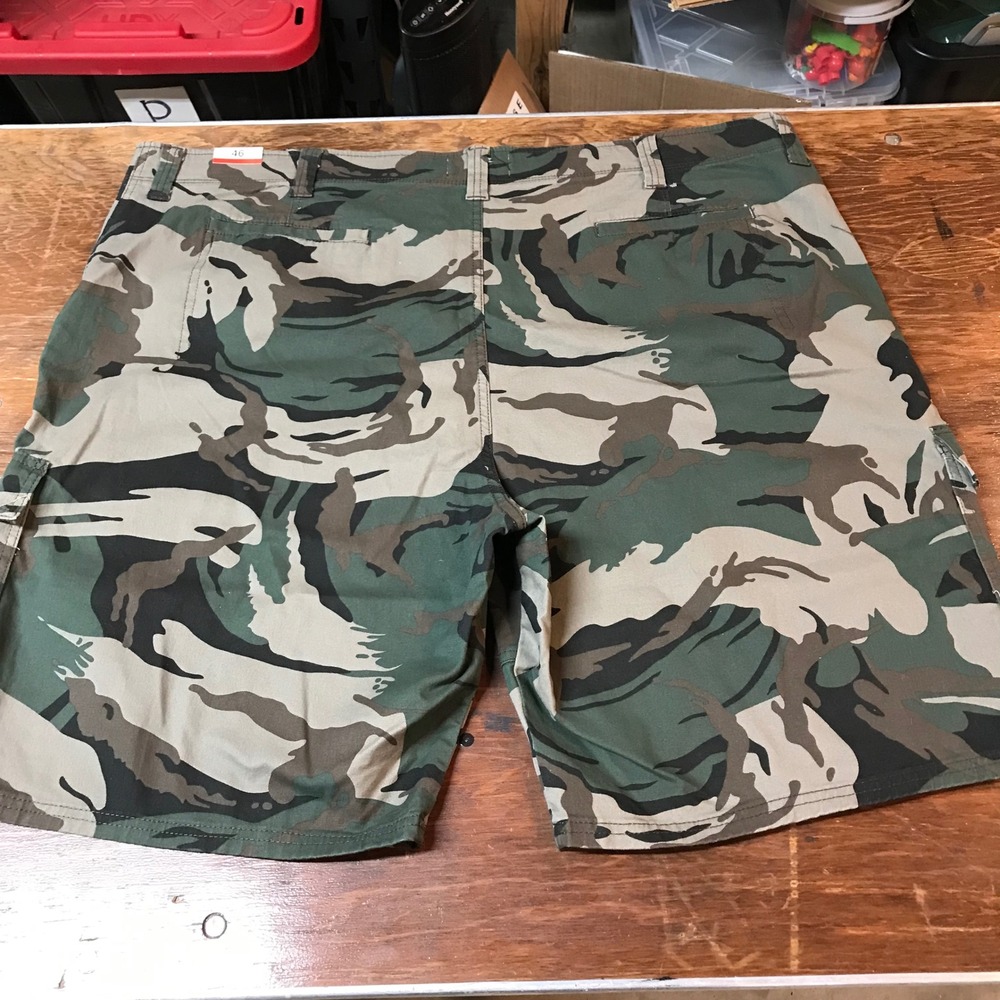 Wrangler Outdoor Mens Camo Cargo Shorts Green Brown Size 46 60ACW4M Stretch - Picture 10 of 12